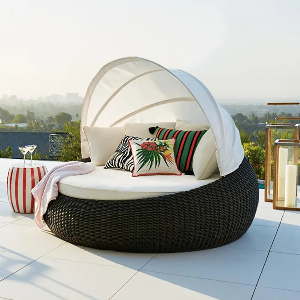 Outdoor Furniture Lounge Set - l set di mobili da giardino