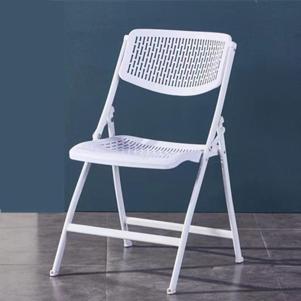 Outdoor Furniture Rental For Party - Sedie Pieghevoli in Plastica Bianca Personalizzate